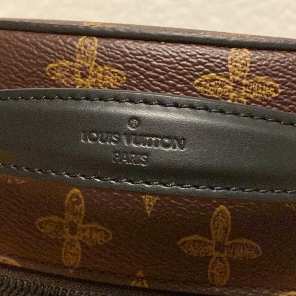 Louis Vuitton Runway Wheel Box Bag from Virgil Abloh Show #7 - Picture 6 of 12